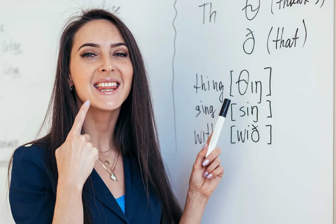 توجه به آهنگ کلمات برای بهبود تلفظ زبان