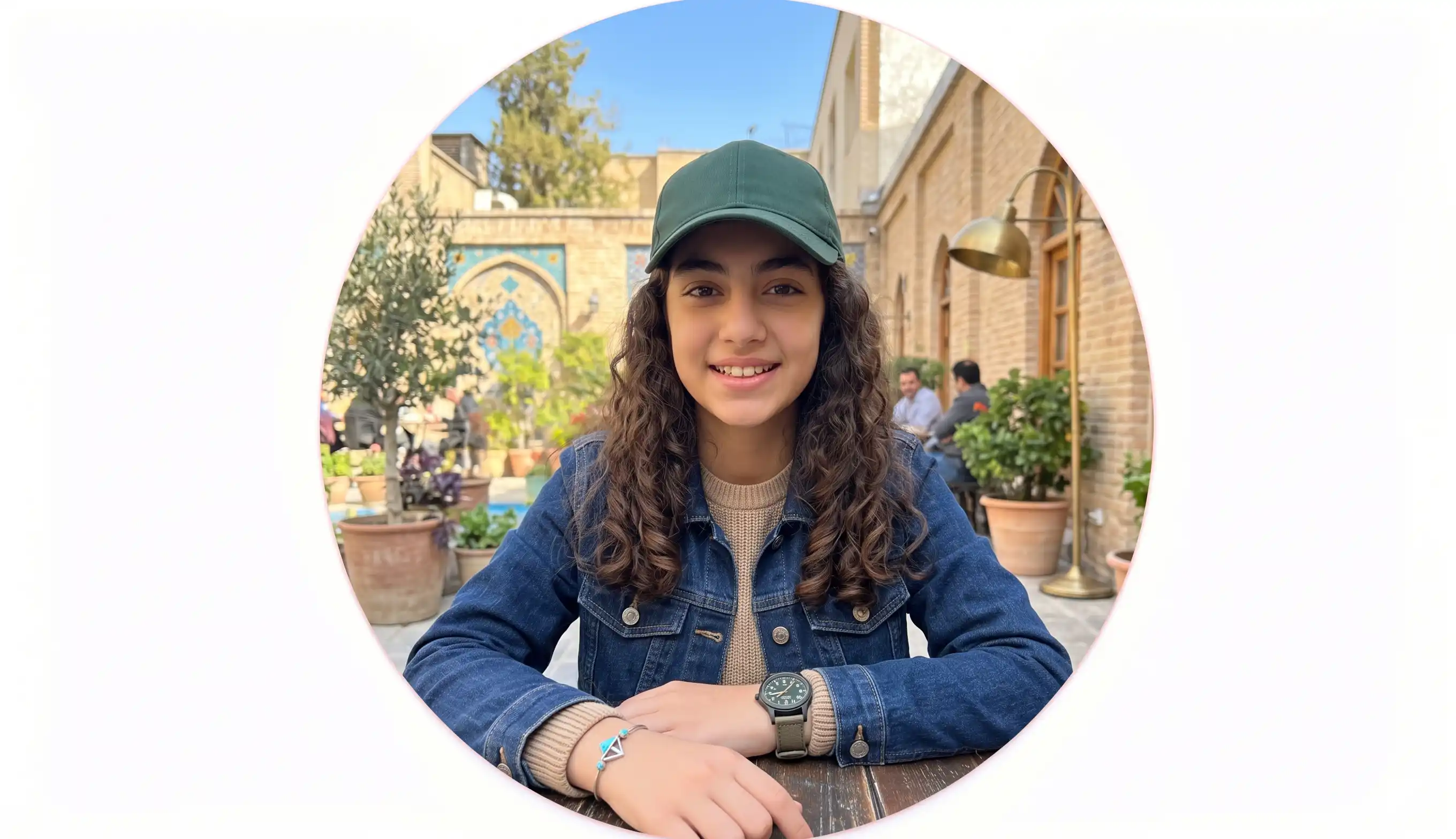 آوا فراهانی